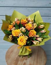 Букет цветов из:  Альстромерии и Розы в Михнево