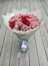 Букет цветов из:  Альстромерии в Михнево