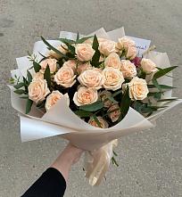 Букет Кремовые розы Латте в Михнево