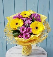 Букет цветов из:  Хризантемы и Герберы в Михнево