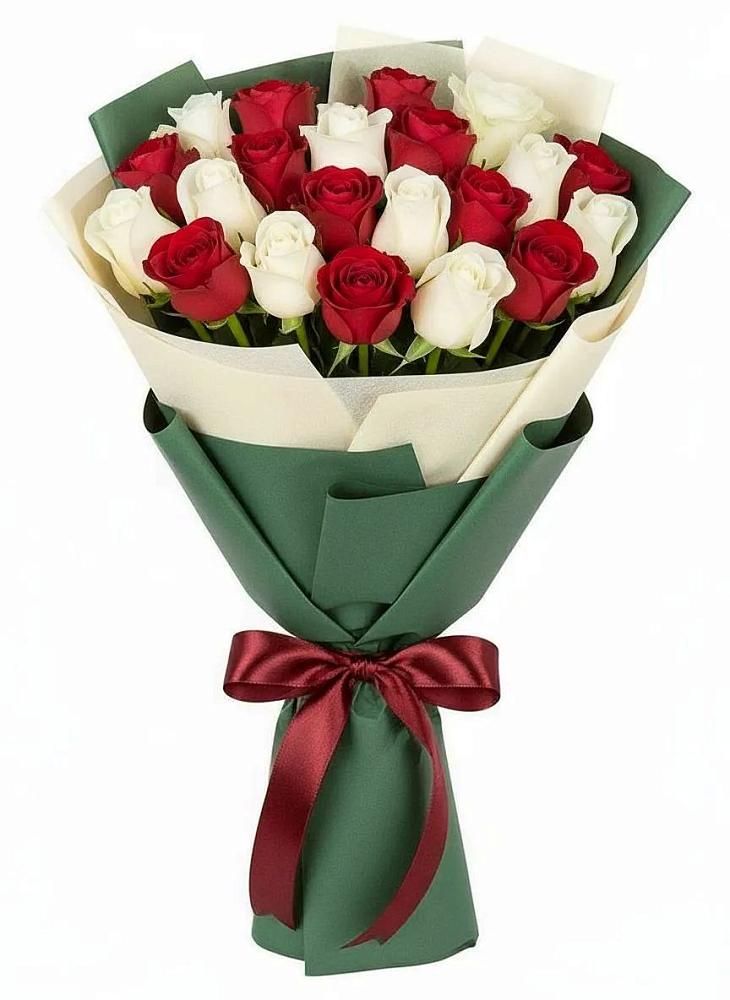 Букет Микс из красных и белых роз в Михнево