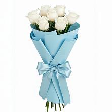 Букет 7 белых роз Проуд в Михнево