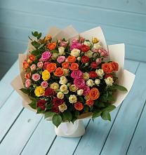 Букет Микс из разноцветных кустовых роз в Михнево
