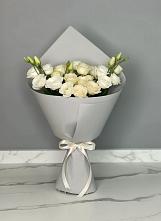 Букет цветов из:  Розы и Лизиантусы в Михнево